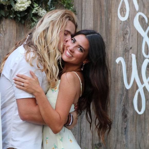 Meet your Posher, Abigail - Picture 1 of 1